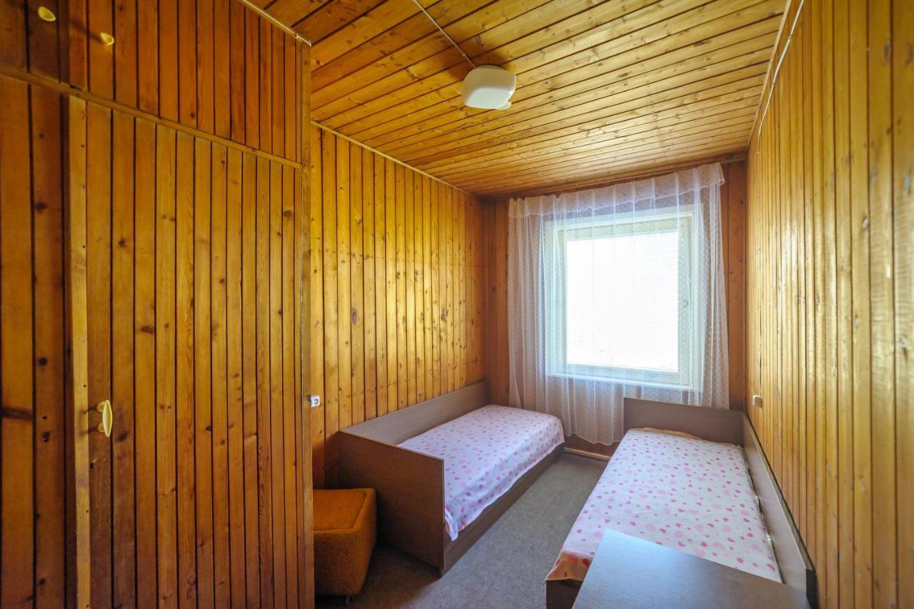 Nostalgija Pervalkoje Hostel Neringa Exterior foto